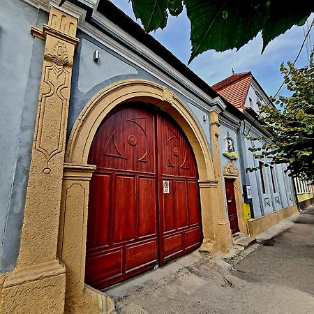 Armenopolis - Adults Only Hotel Gherla Exterior foto