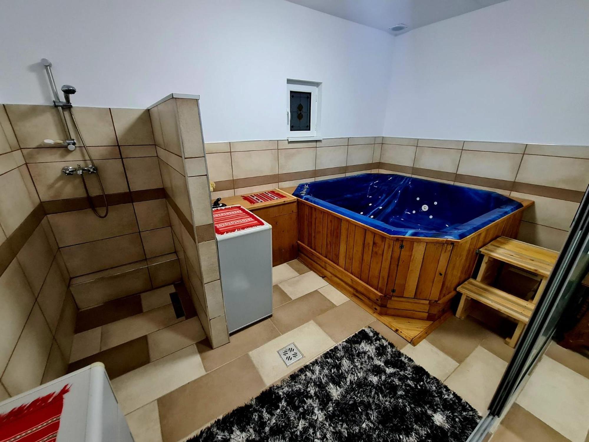 Armenopolis - Adults Only Hotel Gherla Exterior foto