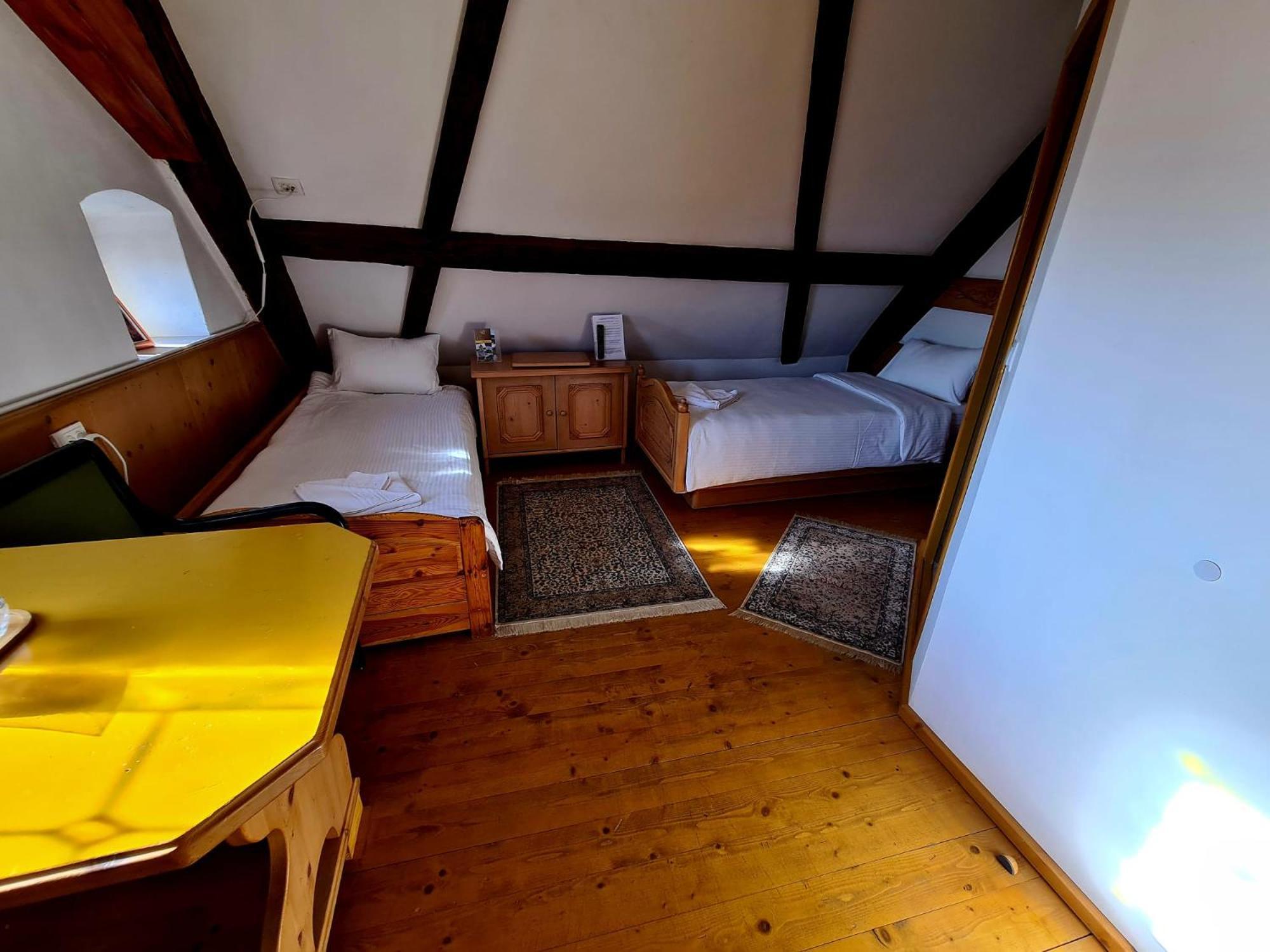 Armenopolis - Adults Only Hotel Gherla Exterior foto