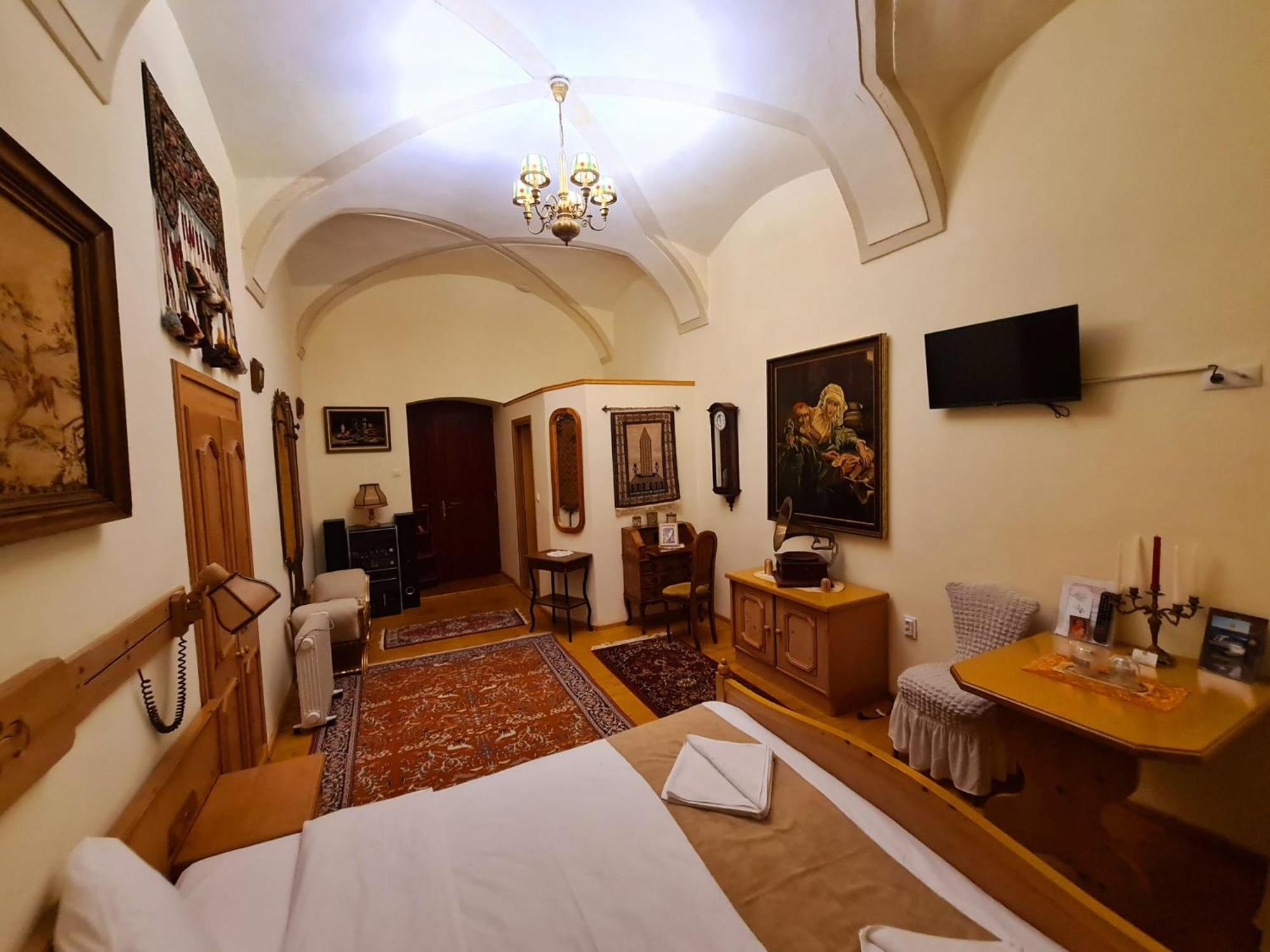 Armenopolis - Adults Only Hotel Gherla Exterior foto