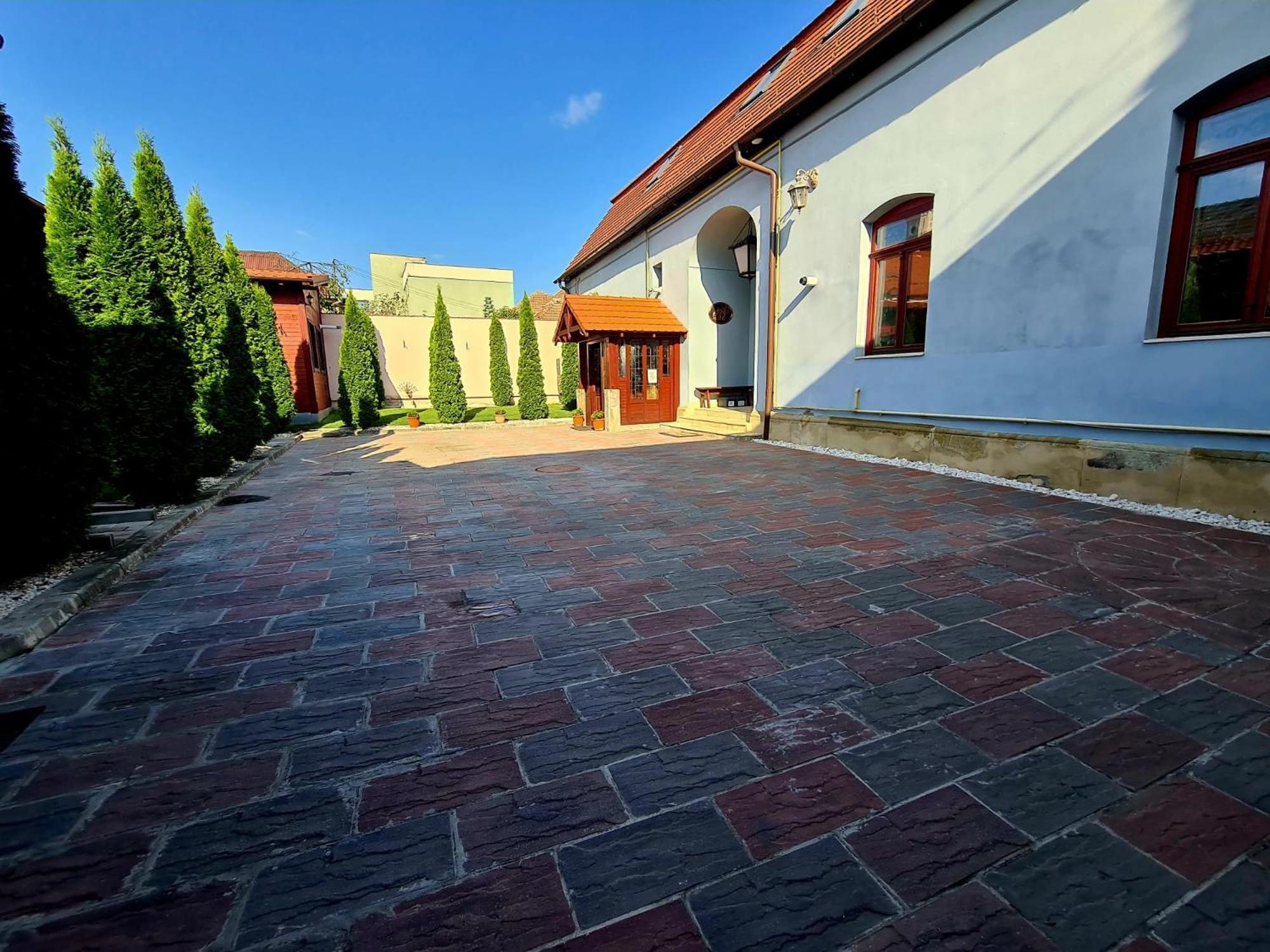 Armenopolis - Adults Only Hotel Gherla Exterior foto