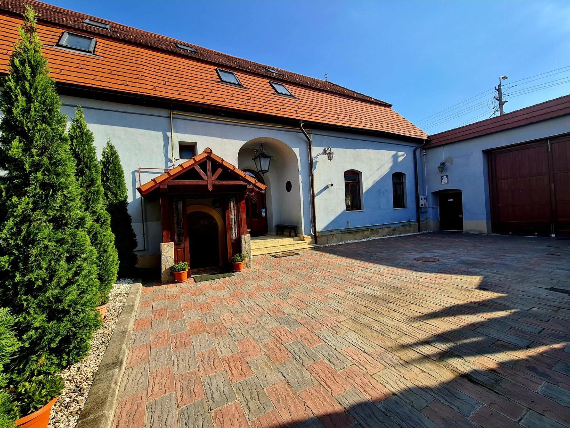 Armenopolis - Adults Only Hotel Gherla Exterior foto